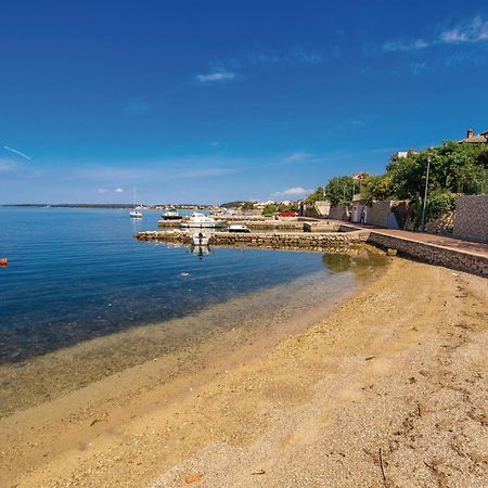 Stunning Apartment In Barbat-Rab With Wifi Barbat na Rabu Luaran gambar