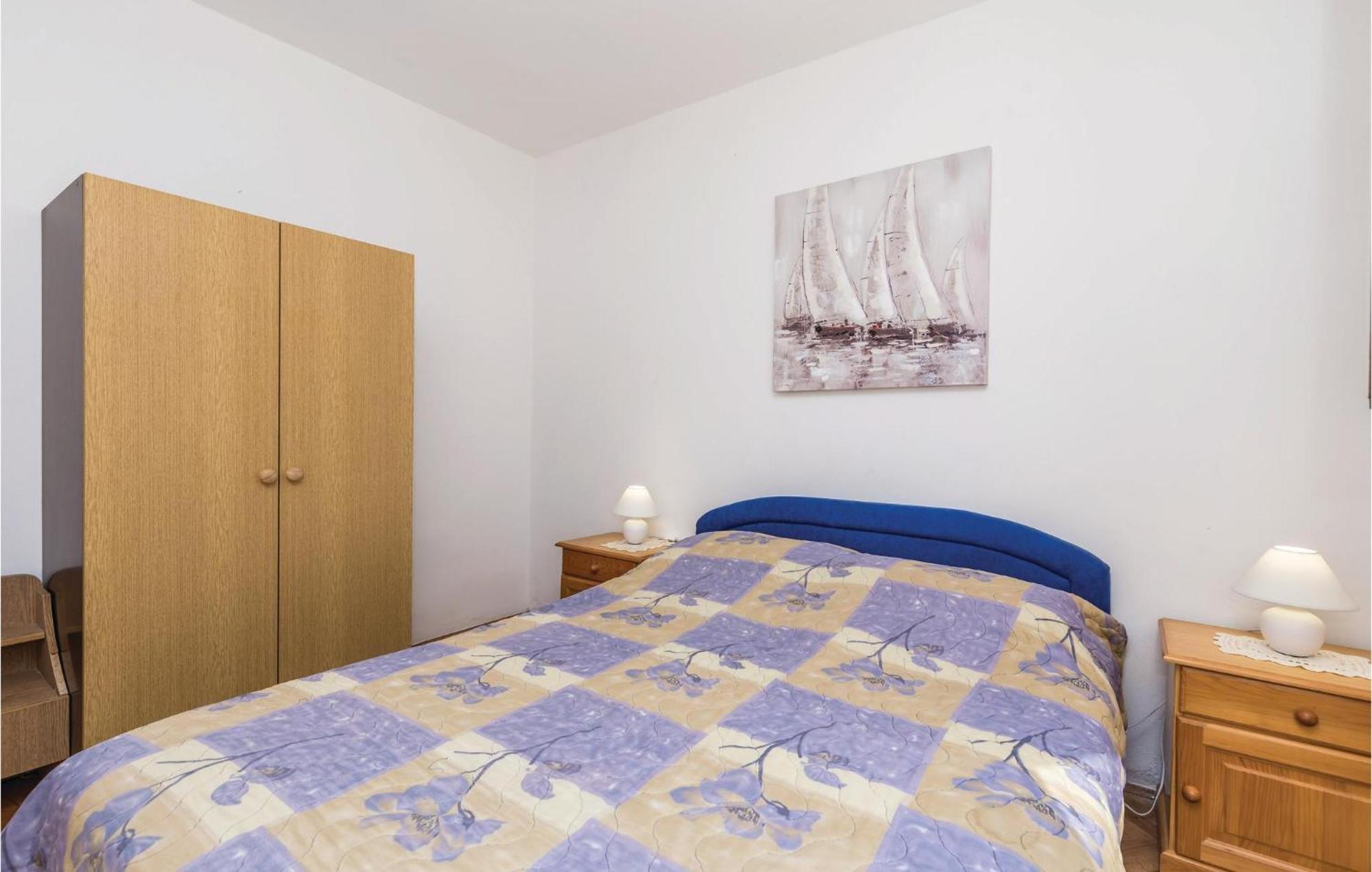 Stunning Apartment In Barbat-Rab With Wifi Barbat na Rabu Luaran gambar